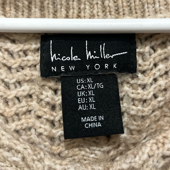 Nicole‎ miller women’s cream colored cable knit sweater size XL - Picture 2 of 4